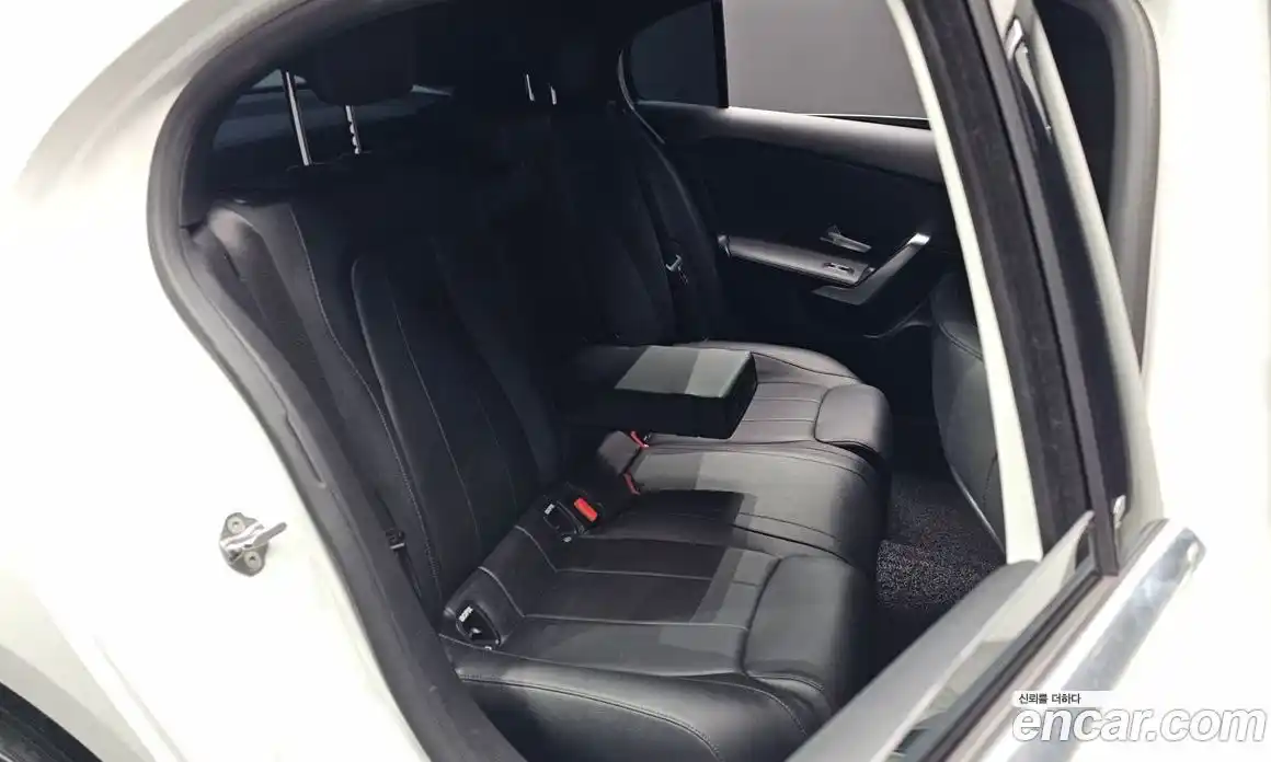 Mercedes-Benz A-Class 2023 2.0 гидро в Москве № 1147423, фото 12