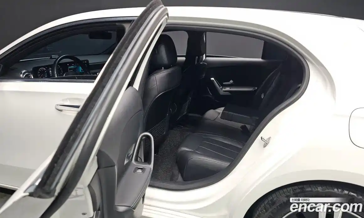 Mercedes-Benz A-Class 2023 2.0 гидро в Москве № 1147423, фото 13