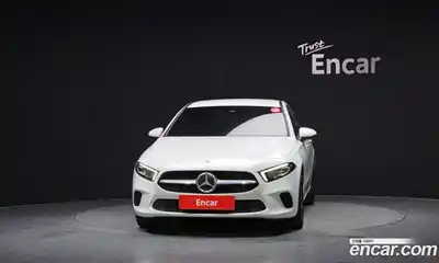 Mercedes-Benz A-Class 2023 2.0 гидро в Москве № 1147423, миниатюра 3