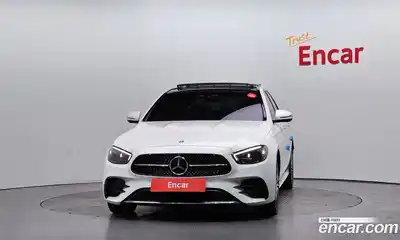 Mercedes-Benz E-Class 2022 2.0 гидро, миниатюра 3