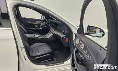 Mercedes-Benz E-Class 2022 2.0 гидро, миниатюра 10