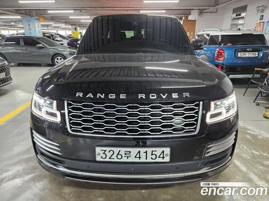 Land Rover Range-Rover 2020 4.4 гидро в Москве № 1149301, фото 3