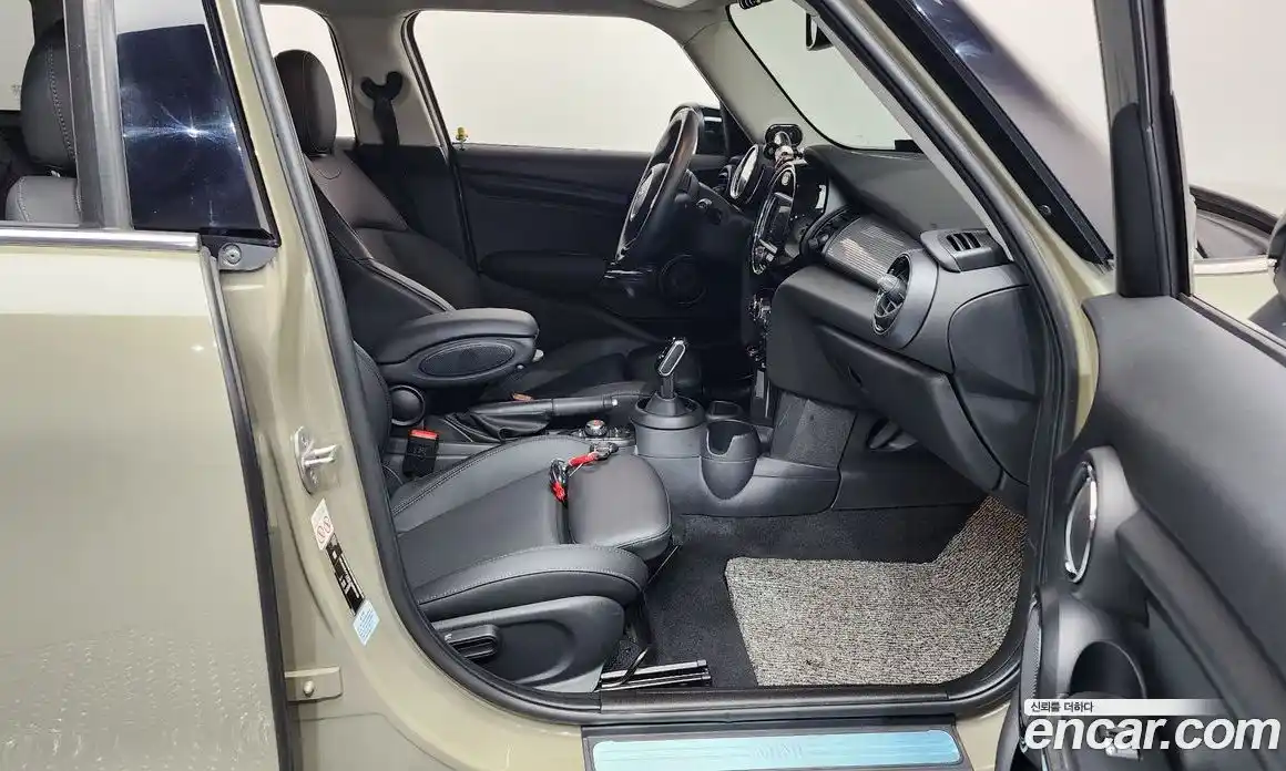 Mini Cooper 2020 1.5 гидро в Москве, фото 11