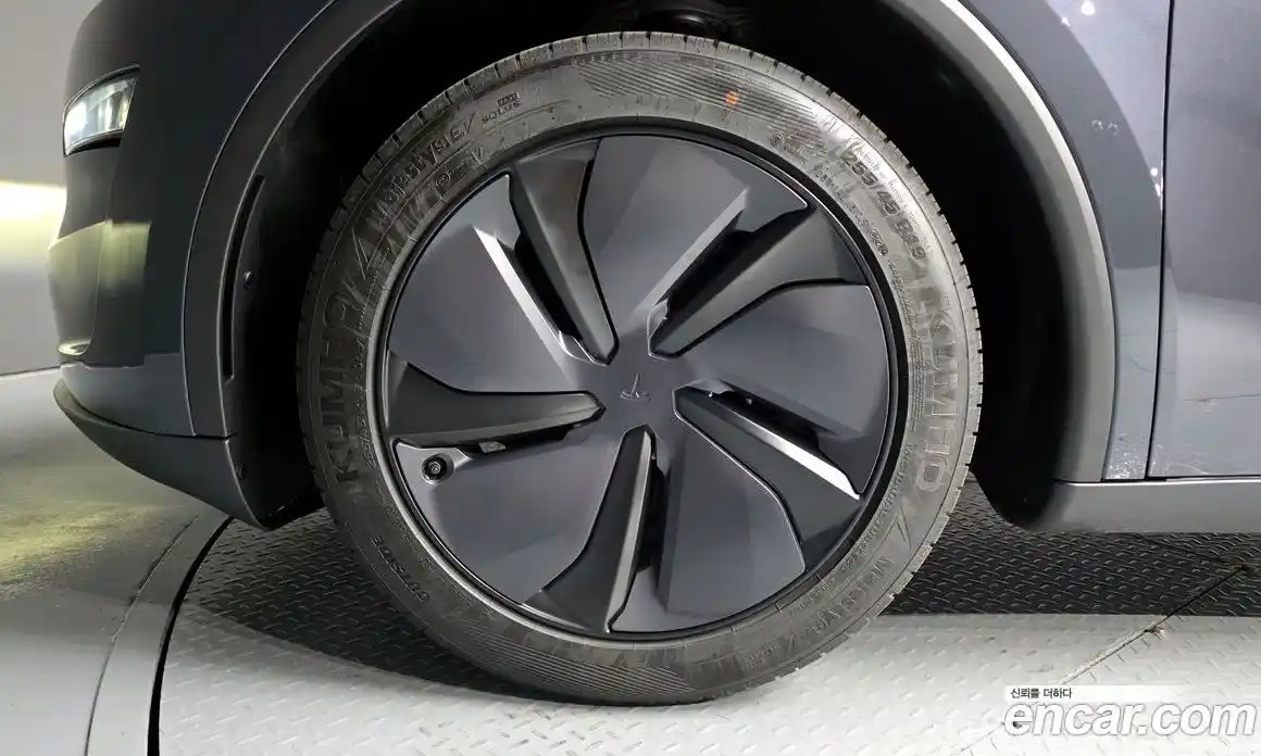 Tesla Model Y 2025 0.2 гидро в Москве № 1150334, фото 5