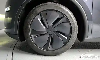 Tesla Model Y 2025 0.2 гидро в Москве № 1150334, миниатюра 5