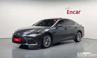 Lexus ES, 2024