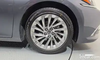 Lexus ES 2024 2.5 гидро в Москве № 1150721, миниатюра 5
