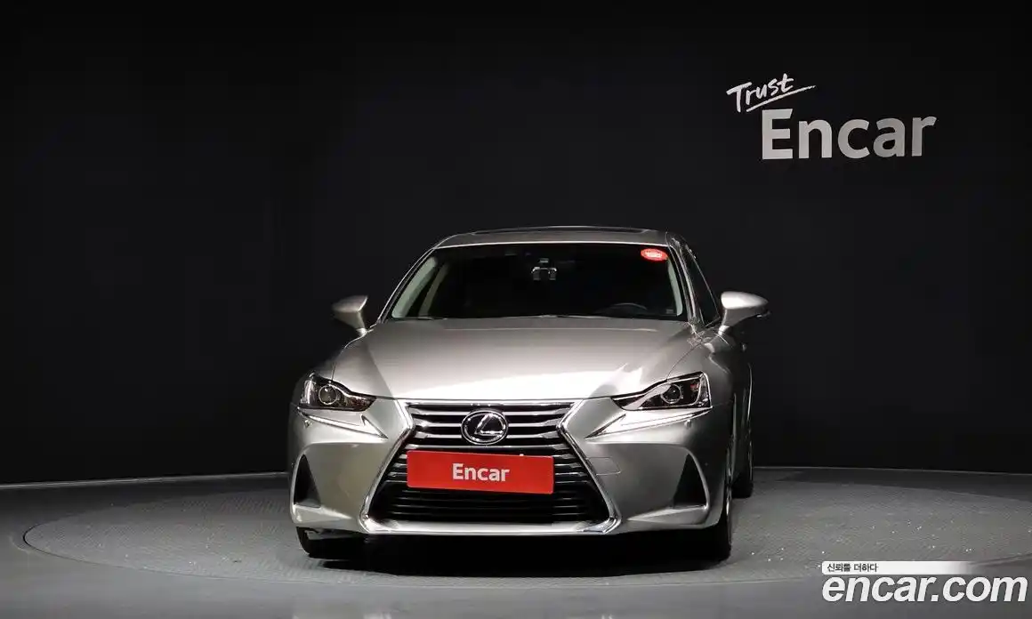 Lexus IS 2017 2.0 гидро в Москве № 1150742, фото 3