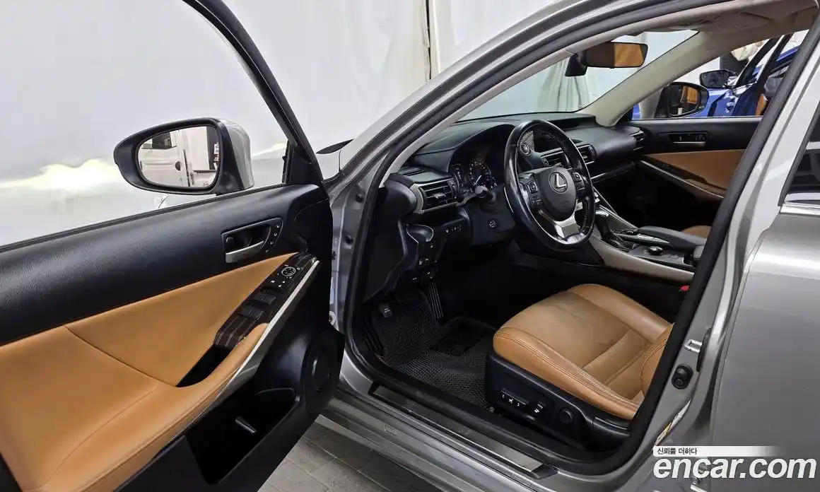 Lexus IS 2017 2.0 гидро в Москве № 1150742, фото 10