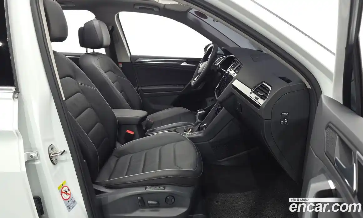Volkswagen Tiguan 2024 2.0 гидро в Москве № 1151010, фото 10