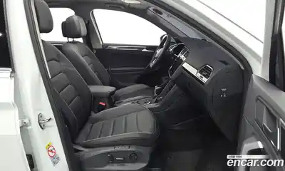 Volkswagen Tiguan 2024 2.0 гидро в Москве № 1151010, миниатюра 10