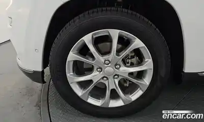 Jeep Cherokee 2020 3.6 гидро в Москве № 1151564, миниатюра 5