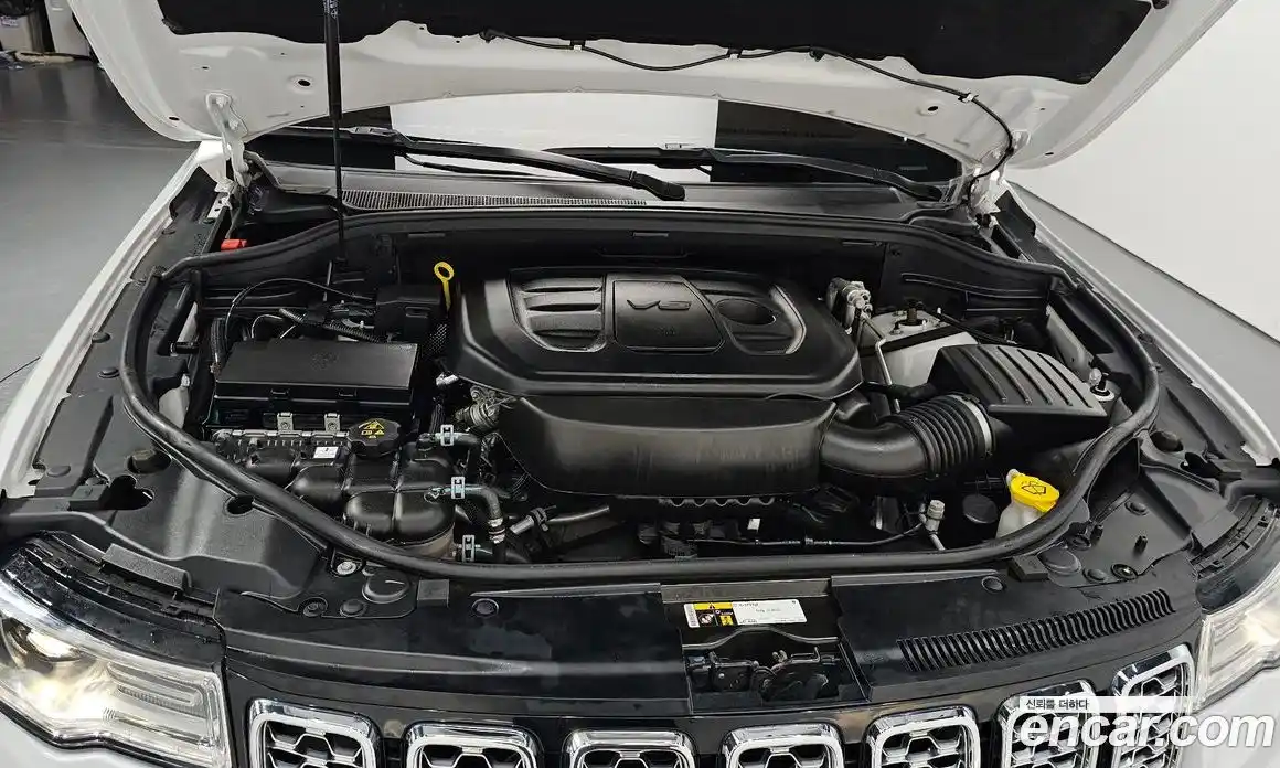 Jeep Cherokee 2020 3.6 гидро в Москве № 1151564, фото 6