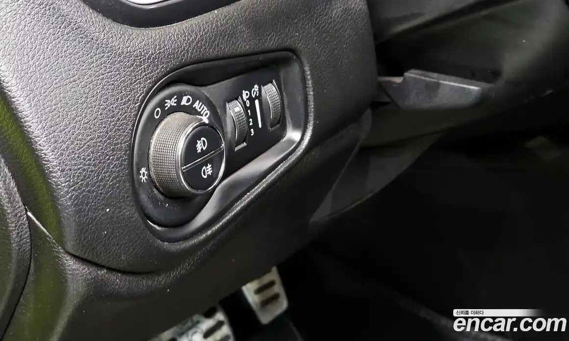 Jeep Renegade 2018 2.4 гидро в Москве № 1151593, фото 16