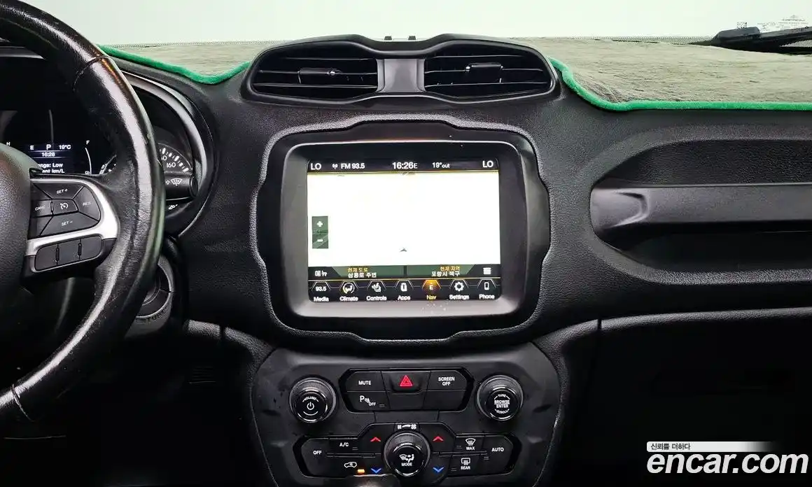 Jeep Renegade 2018 2.4 гидро в Москве № 1151593, фото 17
