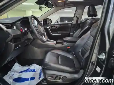 Toyota RAV4 2019 2.5 гидро в Москве № 1151792, миниатюра 12