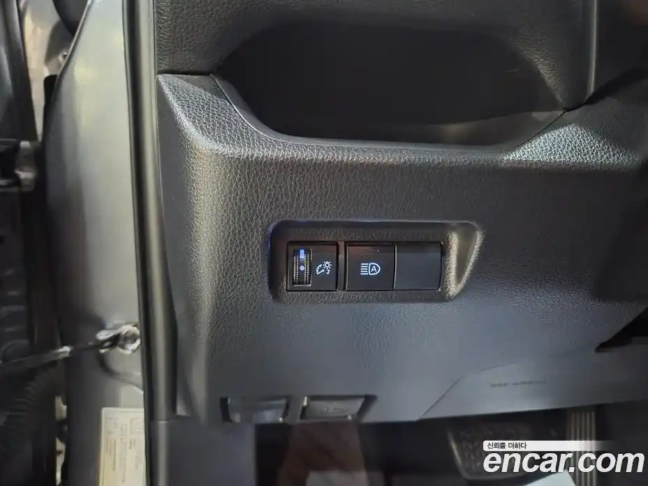 Toyota RAV4 2019 2.5 гидро в Москве № 1151792, фото 16