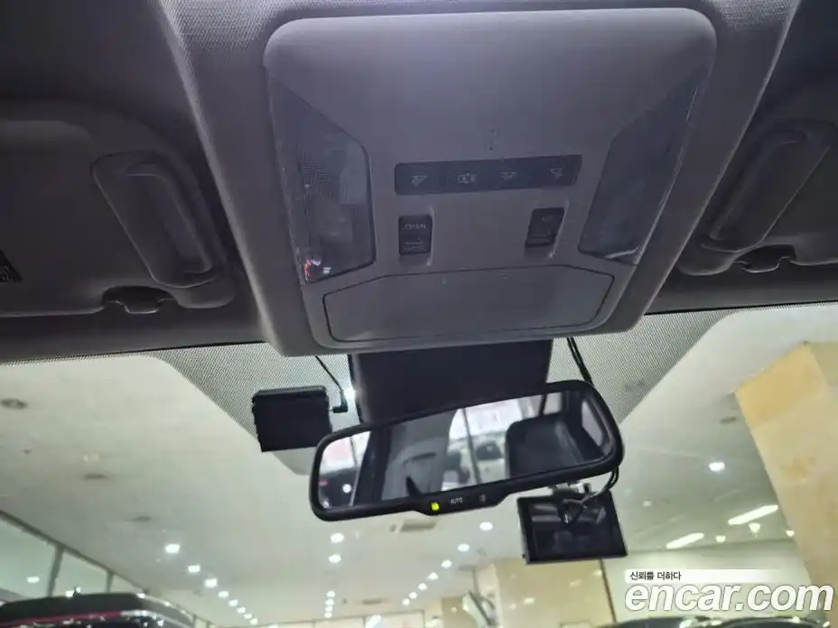 Toyota RAV4 2019 2.5 гидро в Москве № 1151792, фото 17