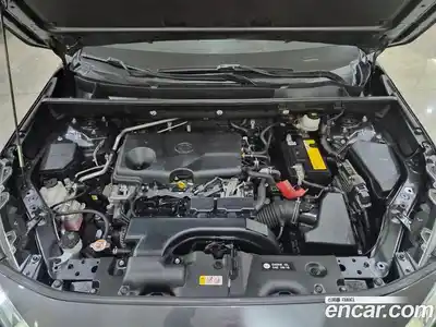 Toyota RAV4 2019 2.5 гидро в Москве № 1151792, миниатюра 6