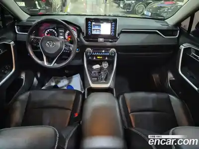 Toyota RAV4 2019 2.5 гидро в Москве № 1151792, миниатюра 9