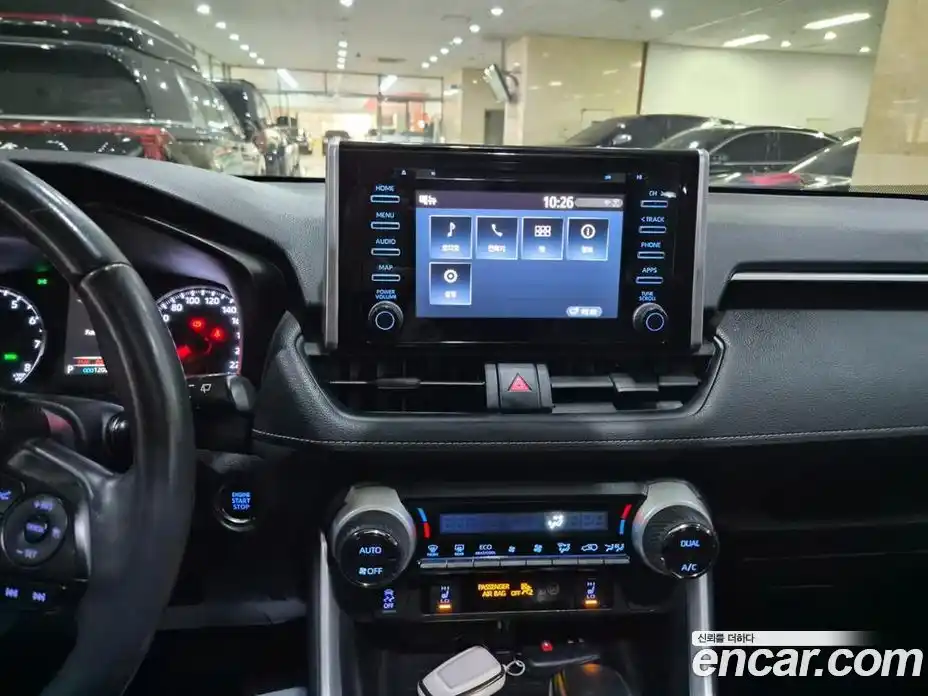 Toyota RAV4 2019 2.5 гидро в Москве № 1151792, фото 10
