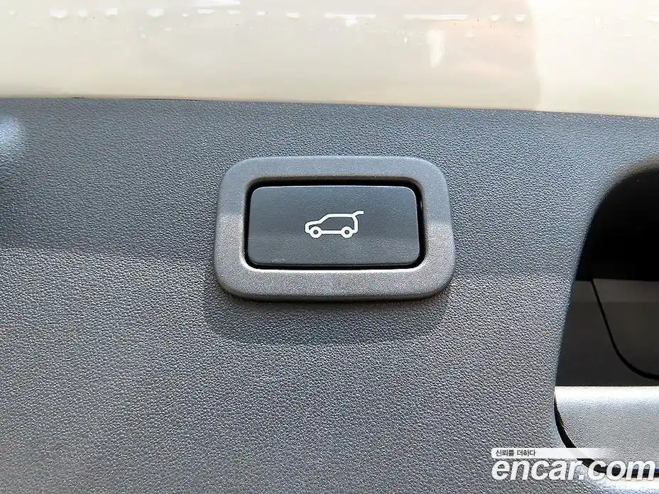 Jaguar E-Pace 2018 2.0 гидро в Москве № 1152599, фото 15