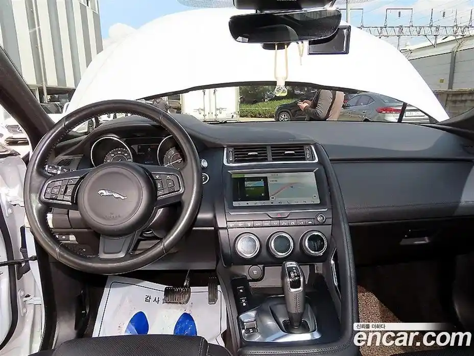 Jaguar E-Pace 2018 2.0 гидро в Москве № 1152599, фото 7