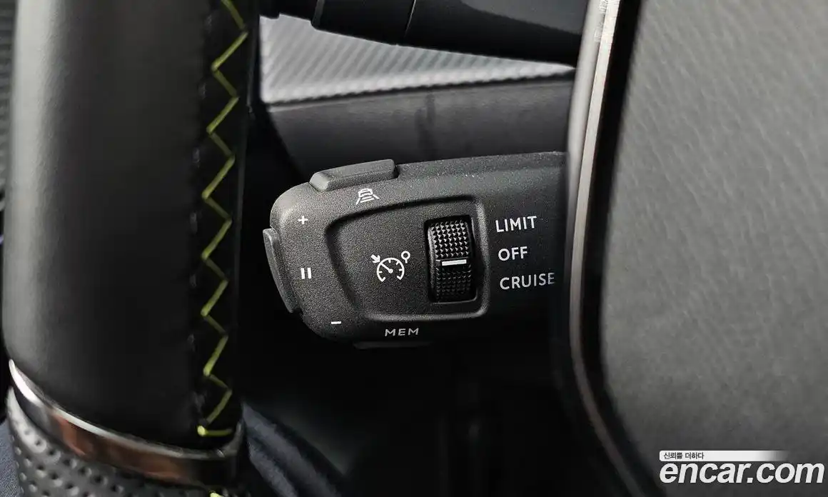 Peugeot 208 2022 0.1 гидро в Москве № 1152748, фото 18