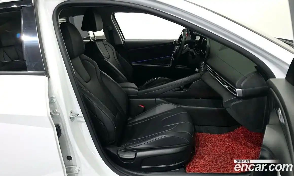 Hyundai Avante 2021 1.6 Автомат в Москве № 1154714, фото 11