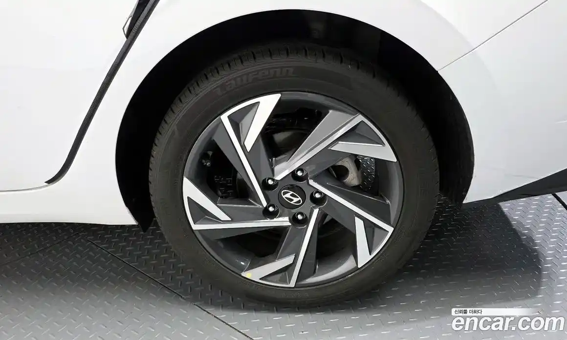 Hyundai Avante 2021 1.6 Автомат в Москве № 1154714, фото 5