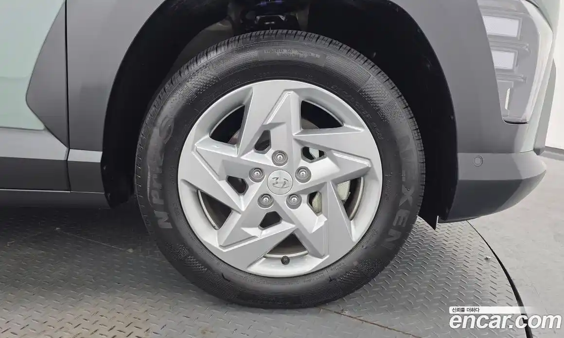 Hyundai Kona 2024 1.6 Автомат в Москве № 1154857, фото 5