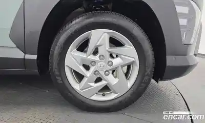 Hyundai Kona 2024 1.6 Автомат в Москве № 1154857, миниатюра 5