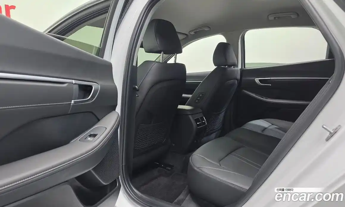 Hyundai Sonata 2024 1.6 Автомат в Москве № 1154953, фото 17