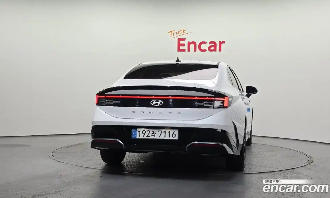 Hyundai Sonata 2024 1.6 Автомат в Москве № 1154953, фото 4