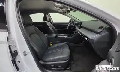 Hyundai Sonata 2024 1.6 Автомат в Москве № 1154953, миниатюра 10