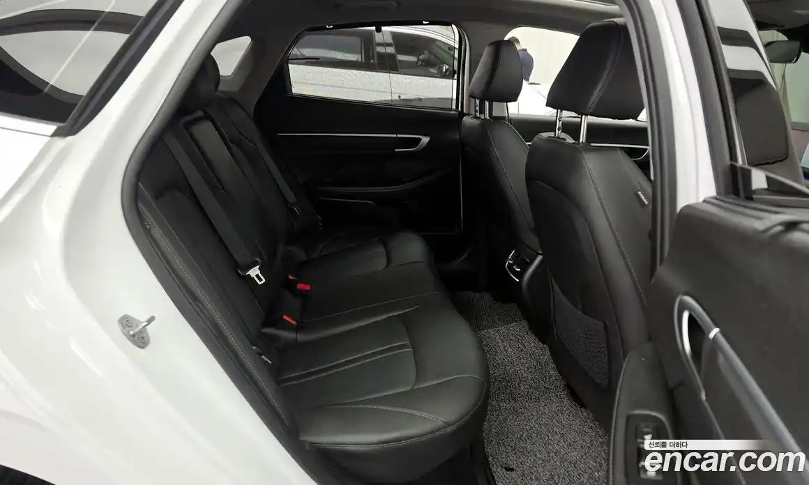 Hyundai Sonata 2024 2.0 Автомат в Москве № 1154966, фото 12