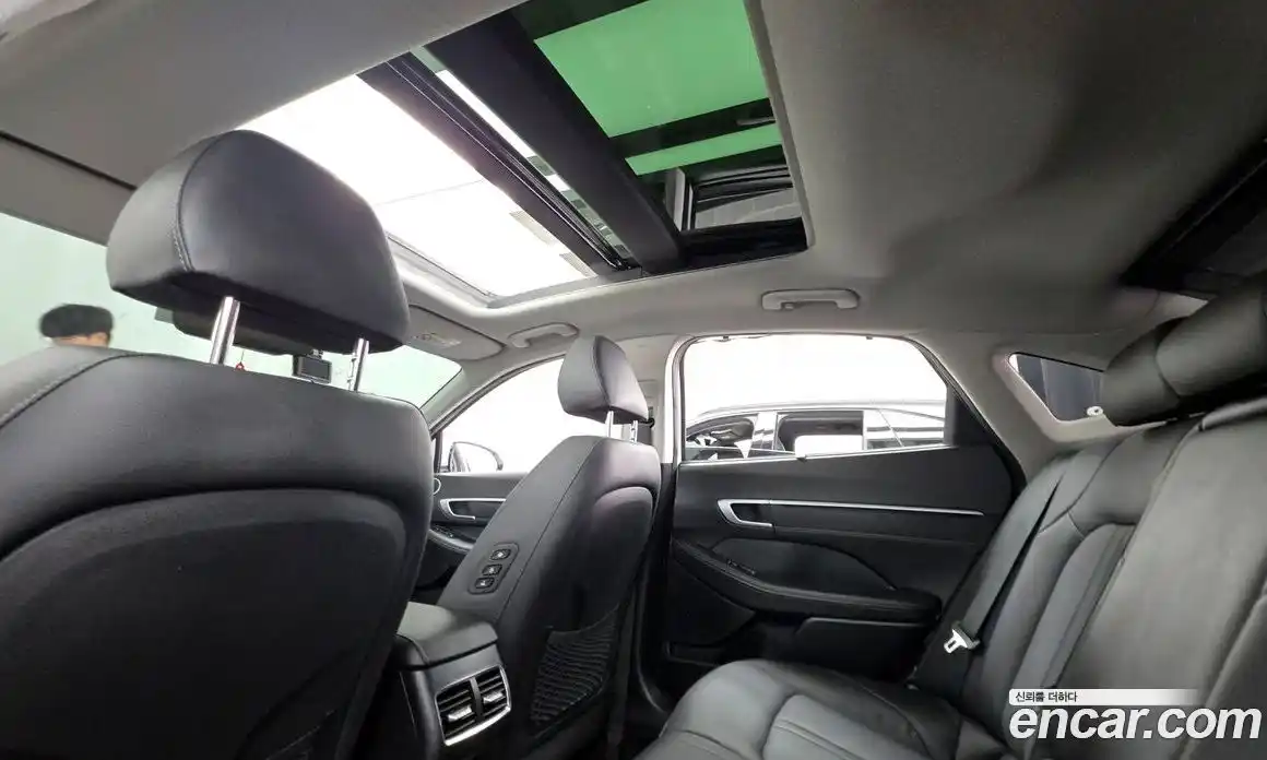 Hyundai Sonata 2024 2.0 Автомат в Москве № 1154966, фото 19