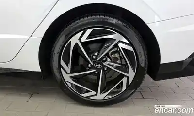 Hyundai Sonata 2024 2.0 Автомат в Москве № 1154966, миниатюра 5