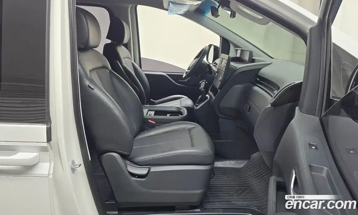 Hyundai Staria 2022 2.2 Автомат в Москве № 1154971, фото 11