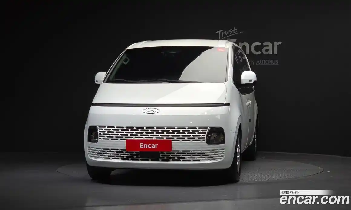 Hyundai Staria 2022 2.2 Автомат в Москве № 1154971, фото 3