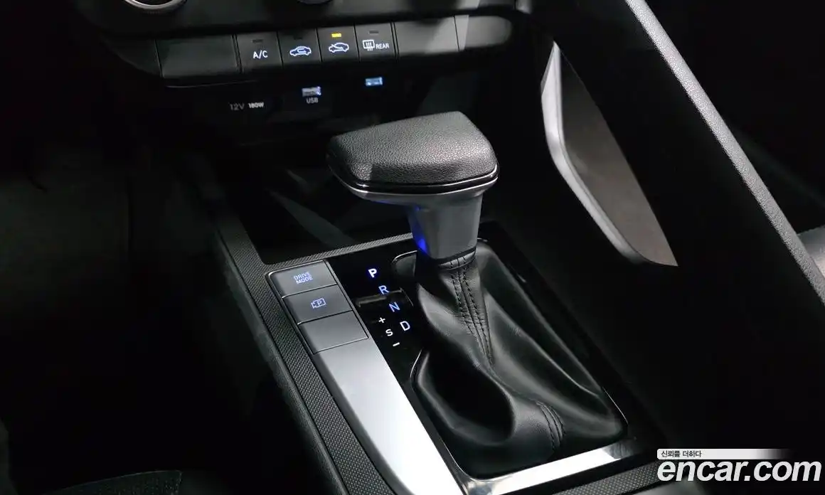 Hyundai Avante 2022 1.6 Автомат в Москве № 1155058, фото 9