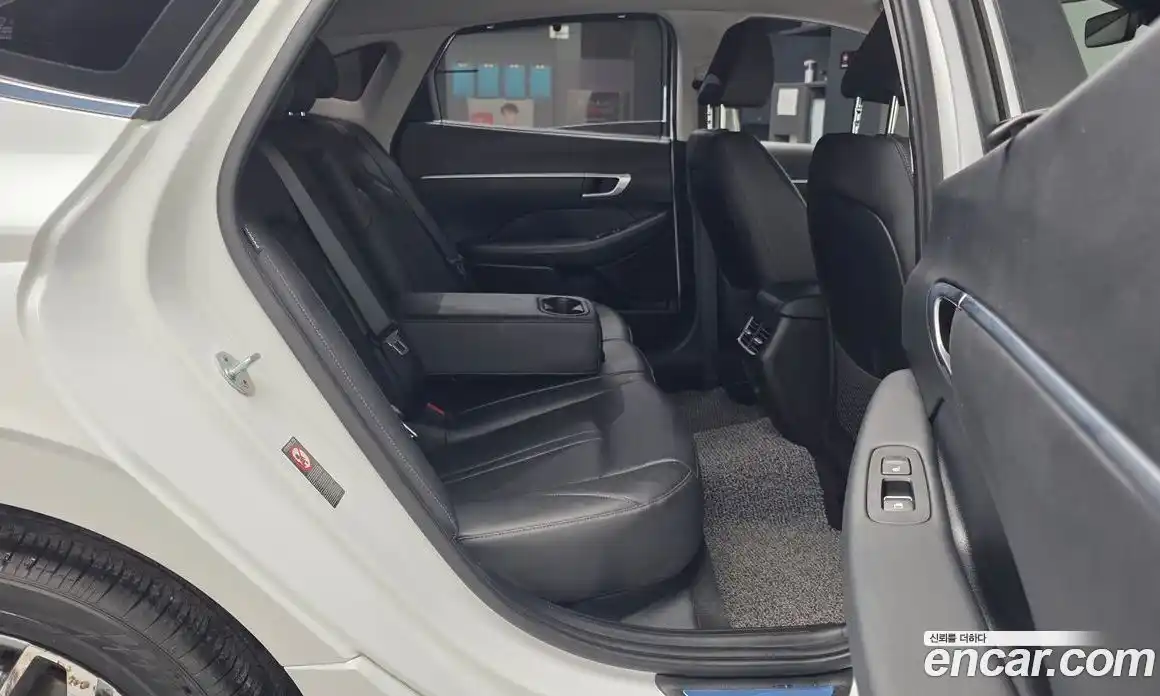 Hyundai Sonata 2019 2.0 Автомат в Москве № 1155141, фото 12