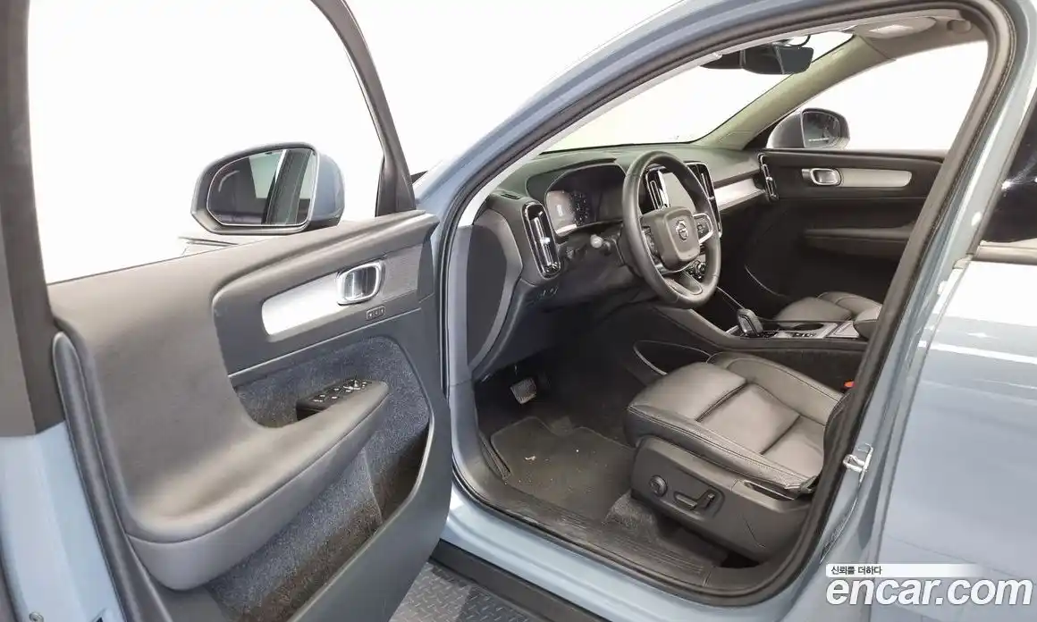 Volvo XC40 2020 2.0 гидро в Москве № 155501, фото 11