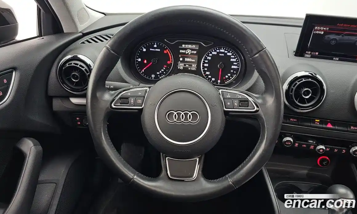 Audi A3 2015 2.0 гидро в Москве № 155660, фото 13