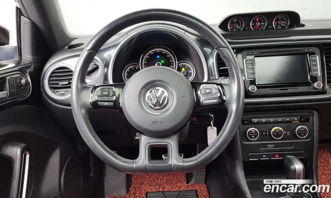 Volkswagen Beatle 2014 2.0 гидро в Москве № 168997, фото 13