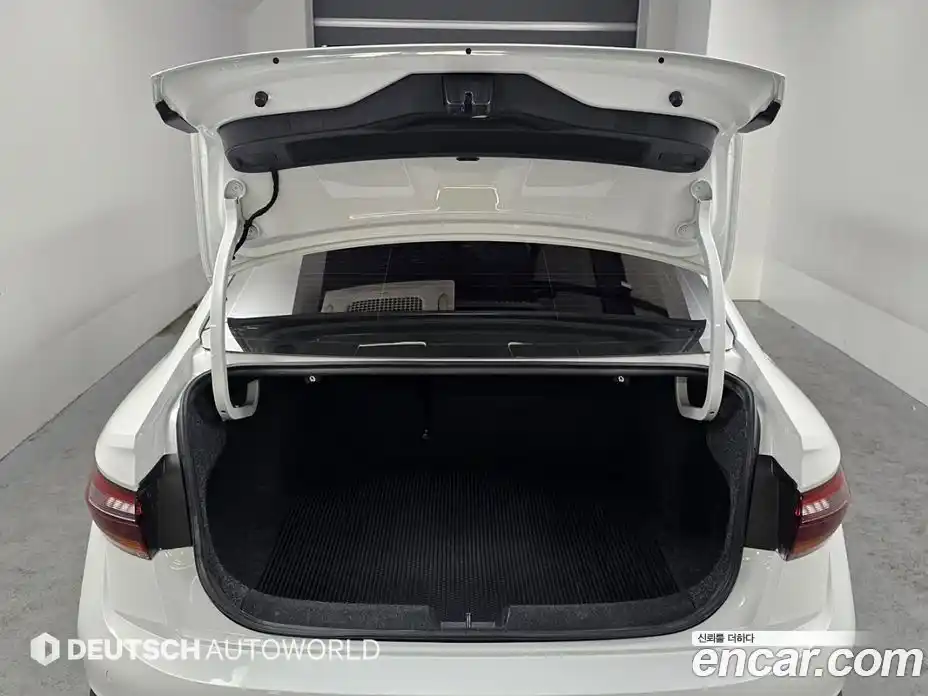 Volkswagen Jetta 2023 1.5 гидро в Москве № 169211, фото 20