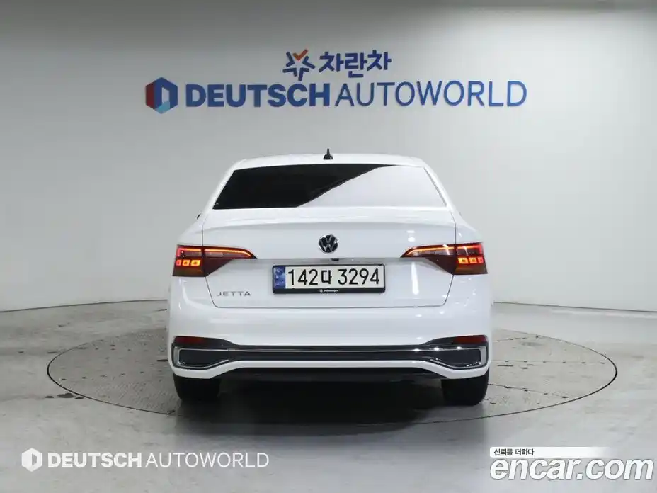 Volkswagen Jetta 2023 1.5 гидро в Москве № 169211, фото 4