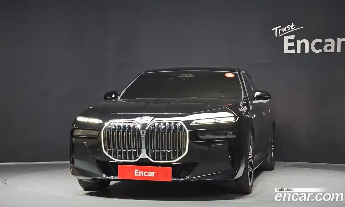 BMW 7-Series 2023 3.0 гидро в Москве № 191377, фото 3
