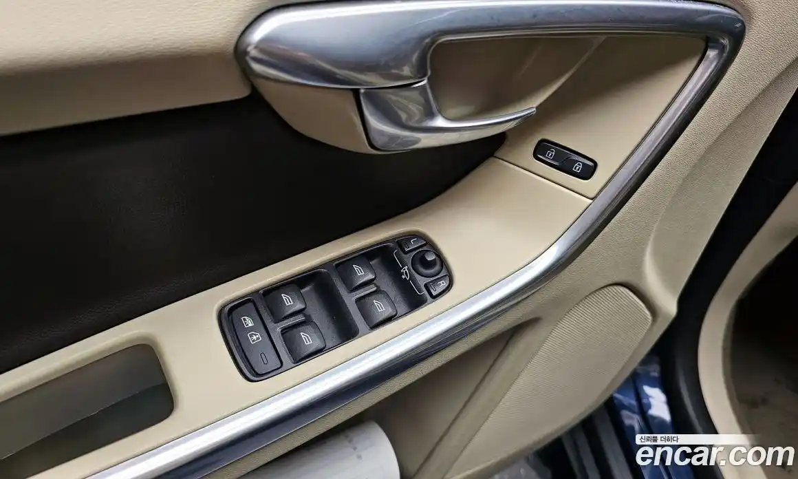 Volvo XC60 2013 2.0 гидро в Москве № 194844, фото 18