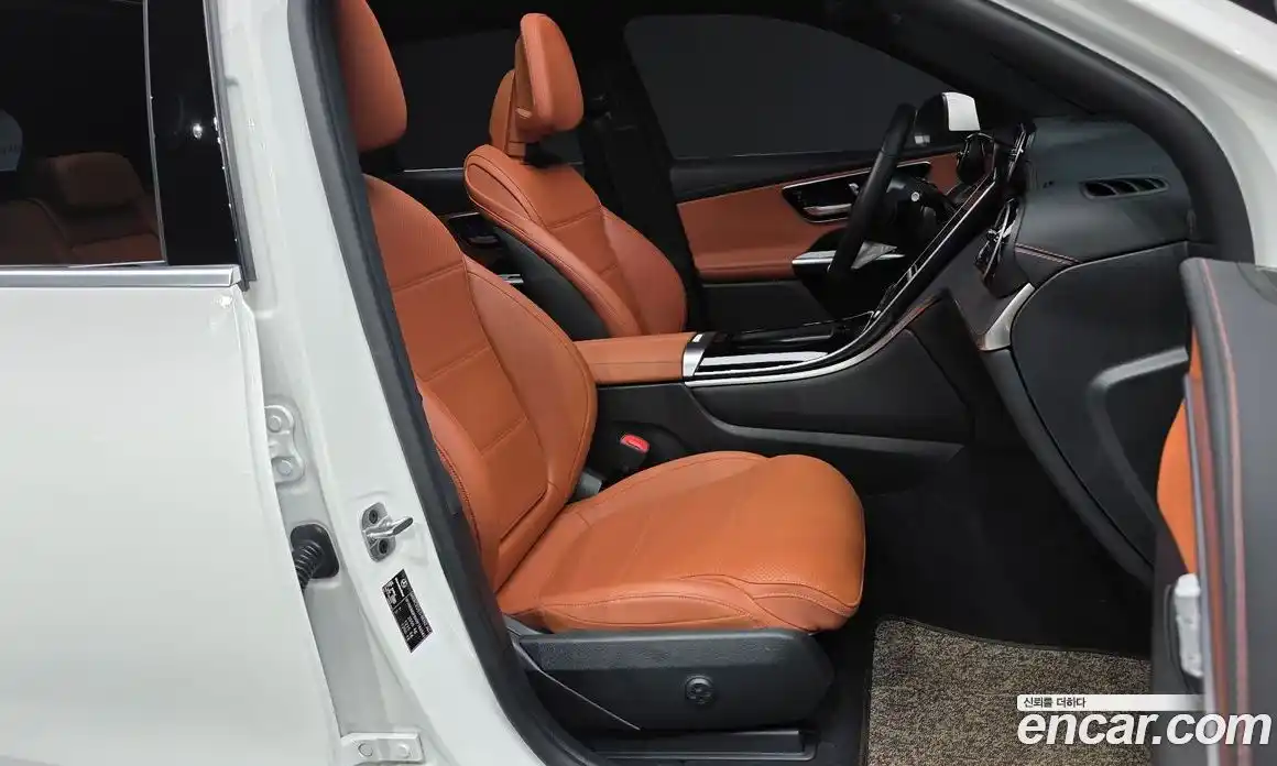 Mercedes-Benz GLC-Class 2024 2.0 гидро в Москве № 207154, фото 11
